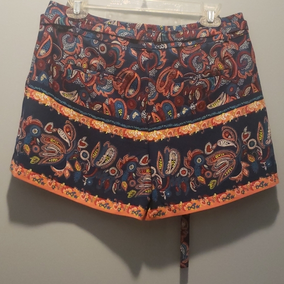 Loft size 6 shorts new with tag - Picture 4 of 5